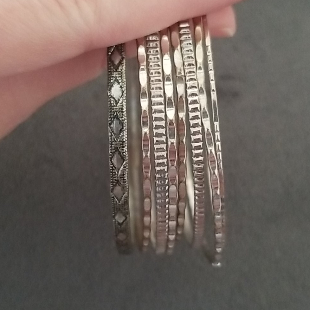 Silvertone Bangle Set